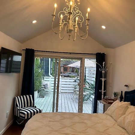 Adorable 1 Bedroom Cottage Нью-Йорк Экстерьер фото