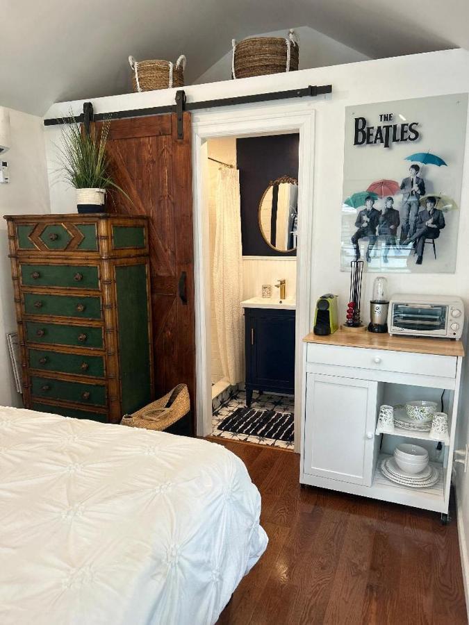 Adorable 1 Bedroom Cottage Нью-Йорк Экстерьер фото