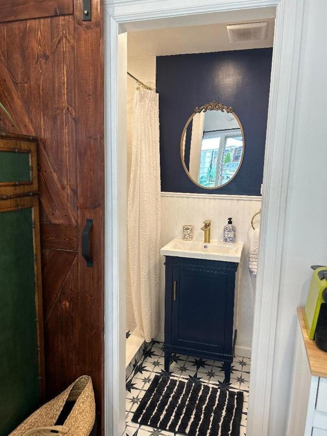 Adorable 1 Bedroom Cottage Нью-Йорк Экстерьер фото